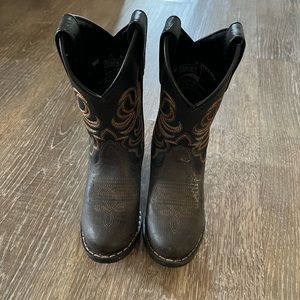 Cowboy boots size 9 in kids